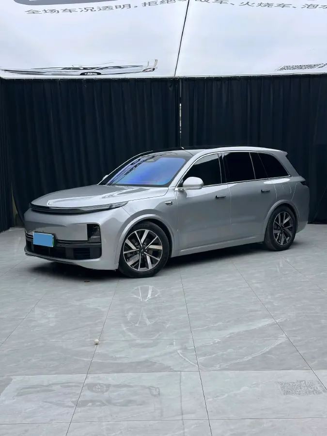 2023 Li L8 Range Extended 154HP REEV 40.9KWH,autocango,china used car exporter,china ev exporter,chinese used car exporter,chinese used ev exporter