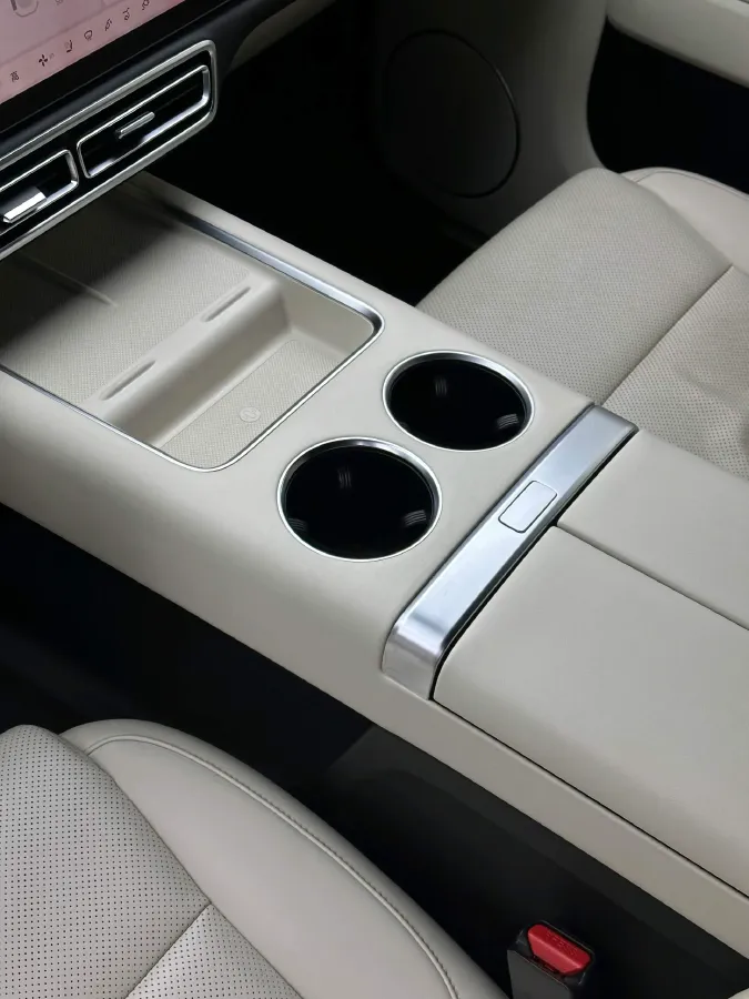 2023 Li L8 Range Extended 154HP REEV 40.9KWH,autocango,china used car exporter,china ev exporter,chinese used car exporter,chinese used ev exporter