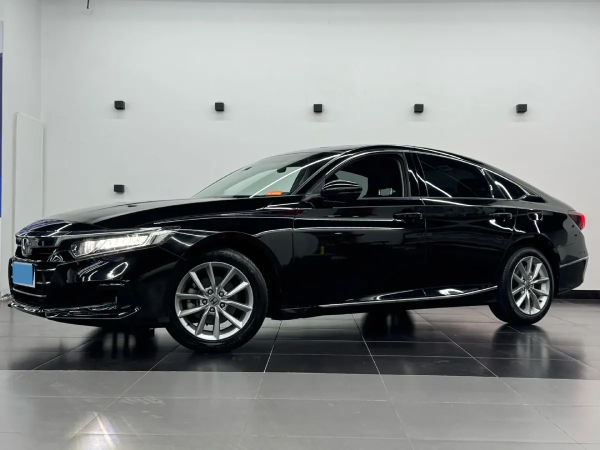 2022 Honda Accord 1.5T 194HP L4 CVT,autocango,china used car exporter,china ev exporter,chinese used car exporter,chinese used ev exporter