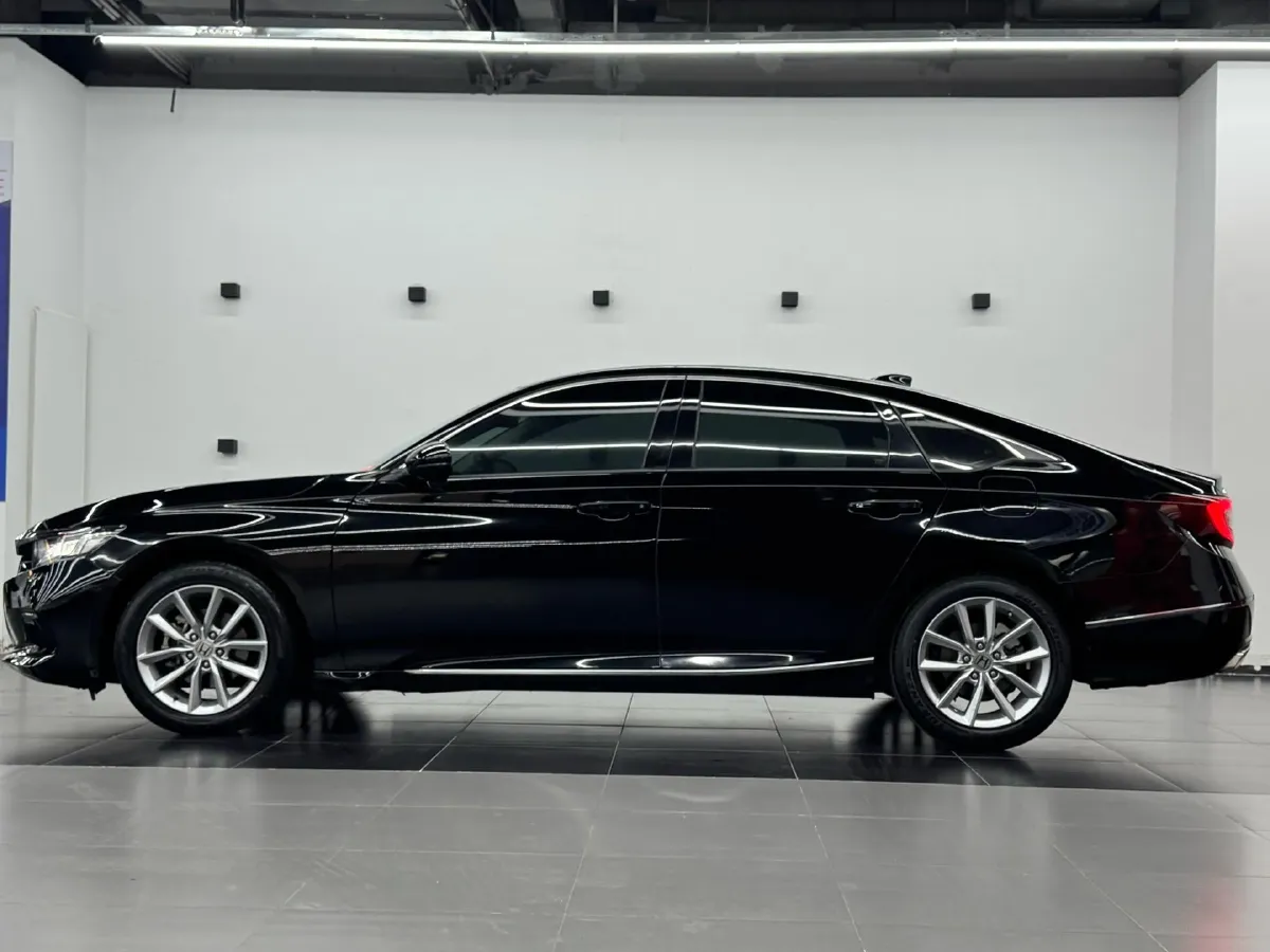 2022 Honda Accord 1.5T 194HP L4 CVT,autocango,china used car exporter,china ev exporter,chinese used car exporter,chinese used ev exporter