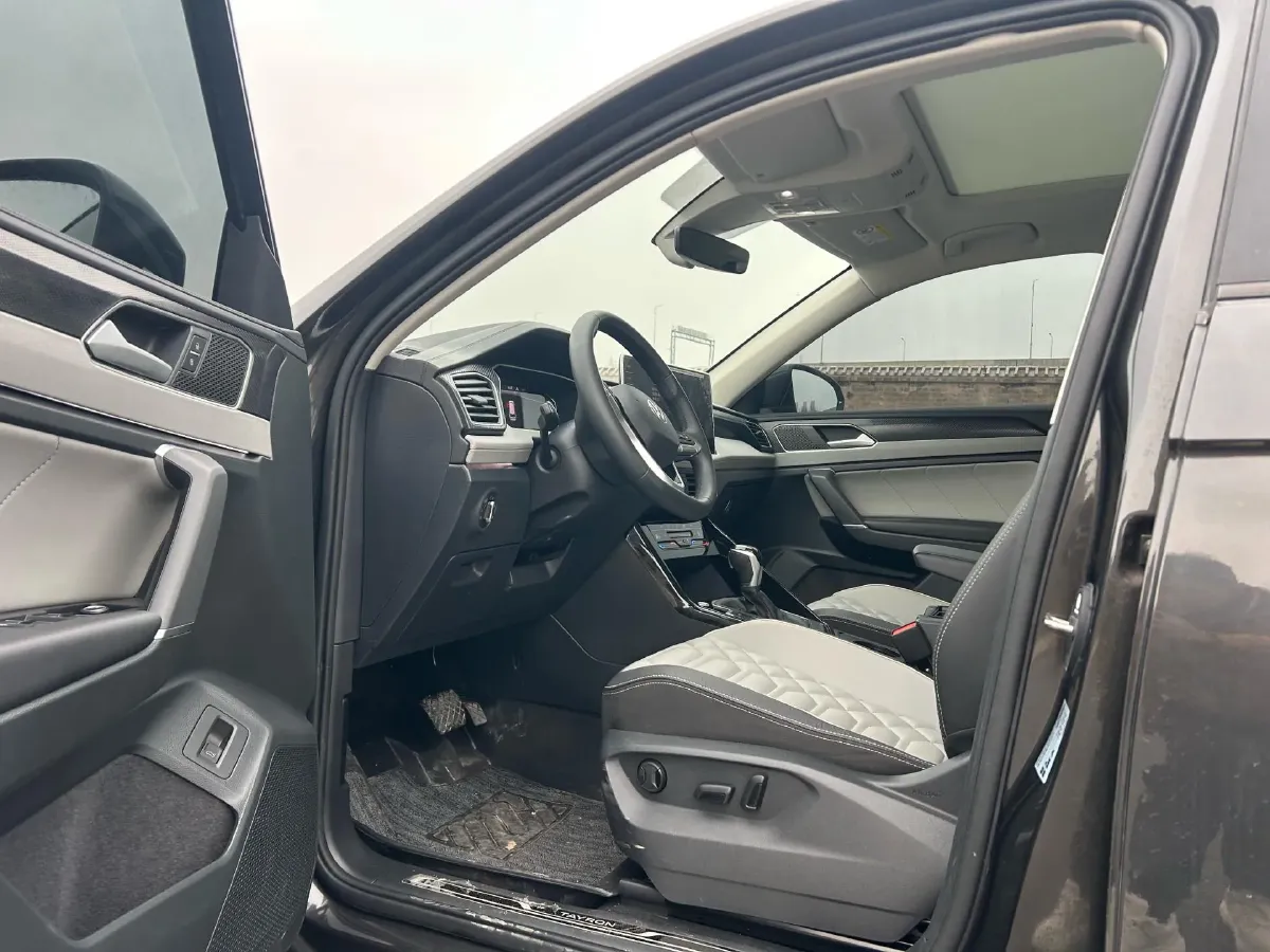 2025 Volkswagen Tayron 1.5T 160HP L4 7DCT,autocango,china used car exporter,china ev exporter,chinese used car exporter,chinese used ev exporter