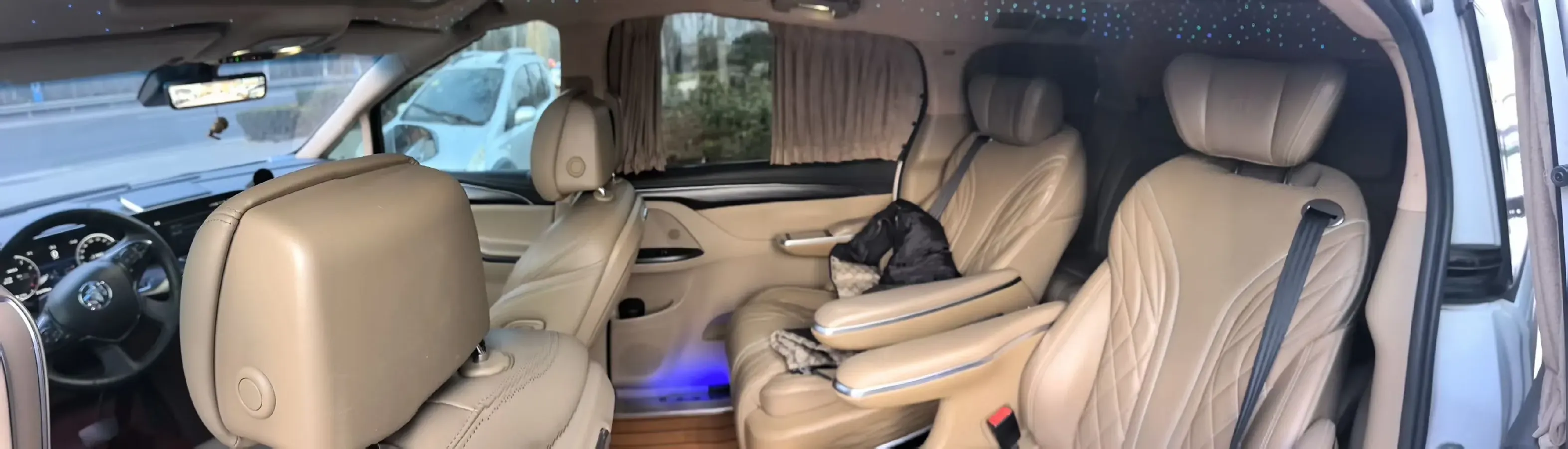 2021 Buick GL8 2.0T 237HP L4 9AT,autocango,china used car exporter,china ev exporter,chinese used car exporter,chinese used ev exporter