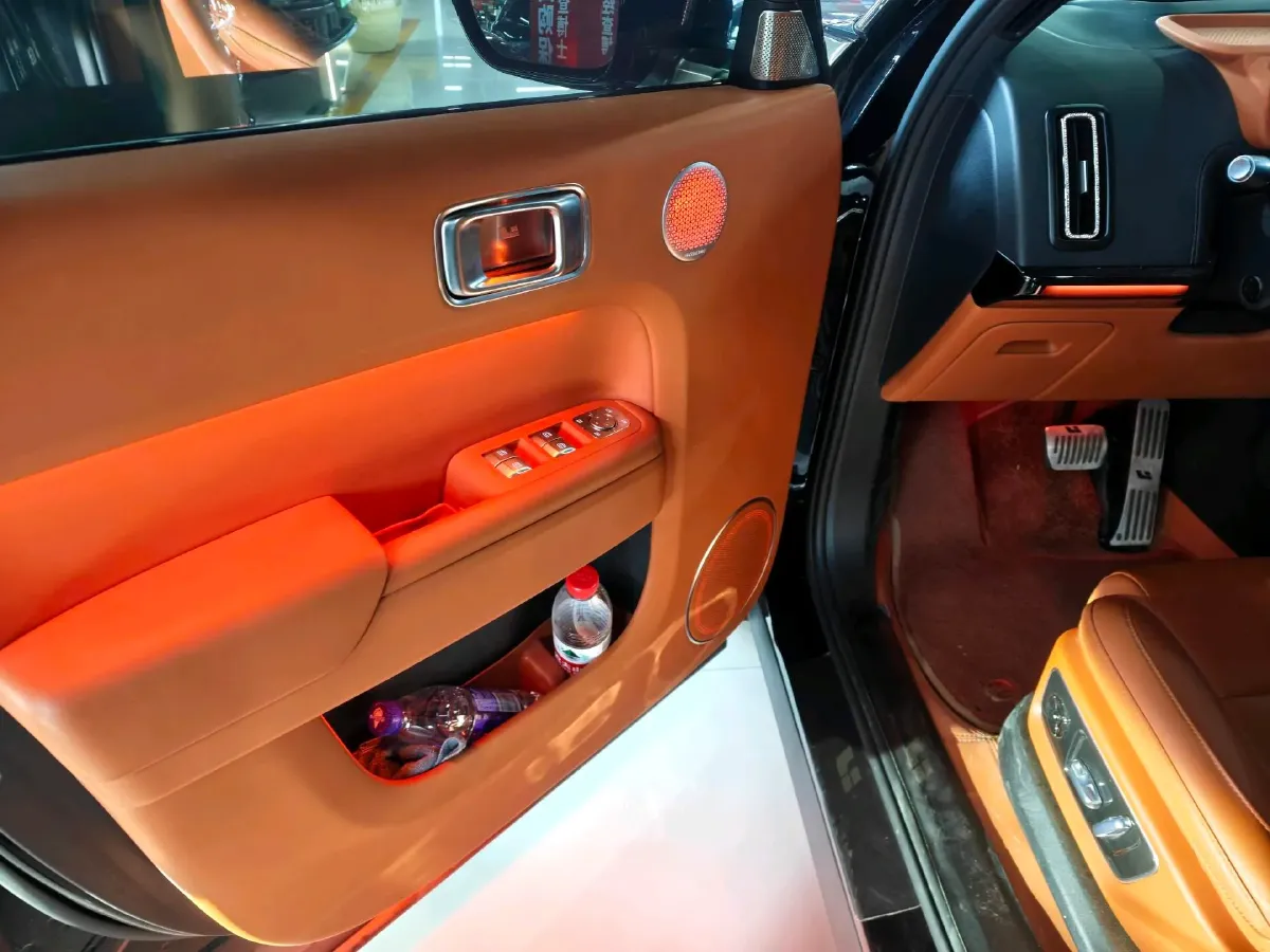 2023 Li L7 Range Extended 154HP REEV 40.9KWH,autocango,china used car exporter,china ev exporter,chinese used car exporter,chinese used ev exporter