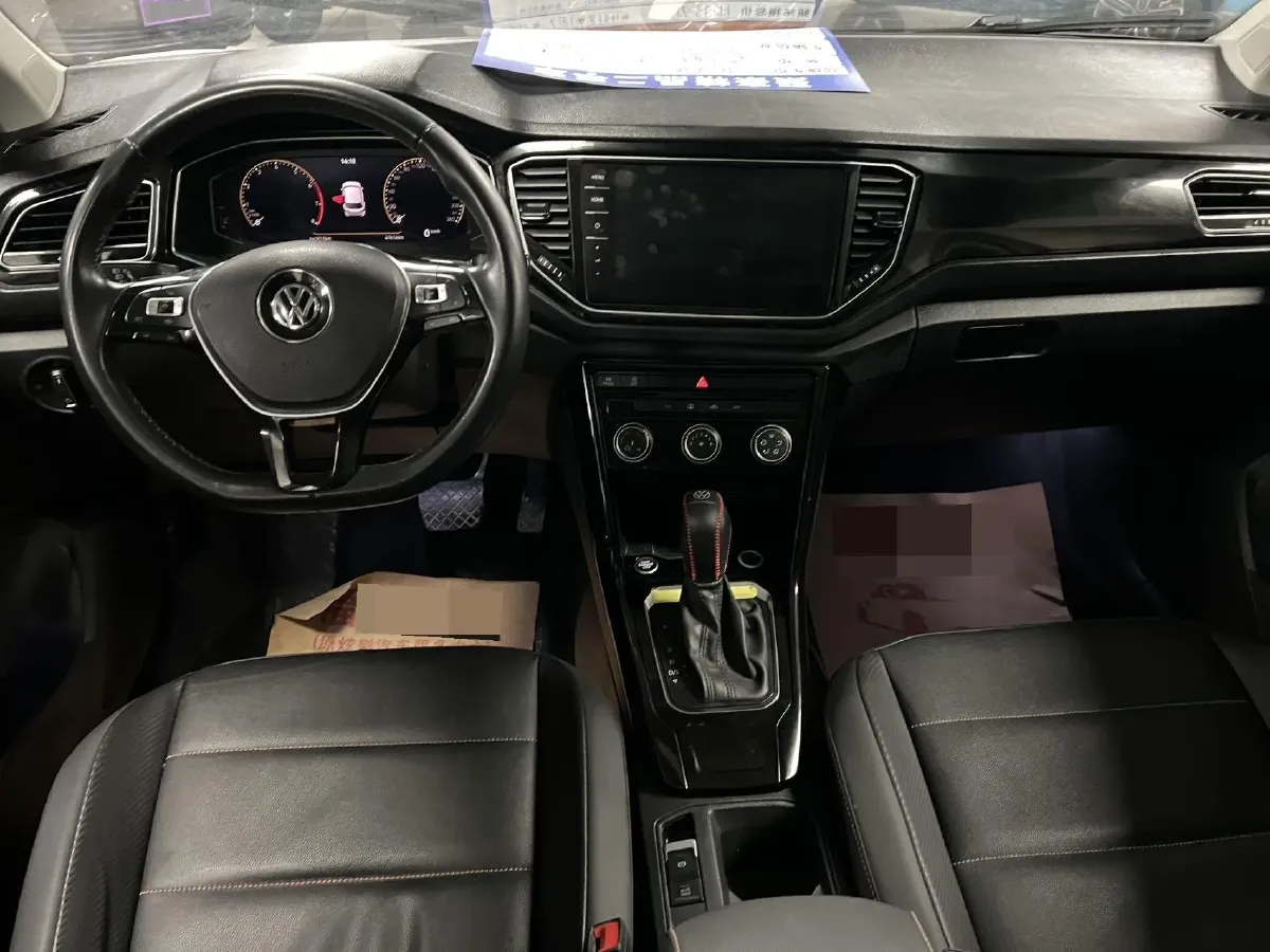 2021 Volkswagen T-Roc 1.4T 150HP L4 7DCT,autocango,china used car exporter,china ev exporter,chinese used car exporter,chinese used ev exporter