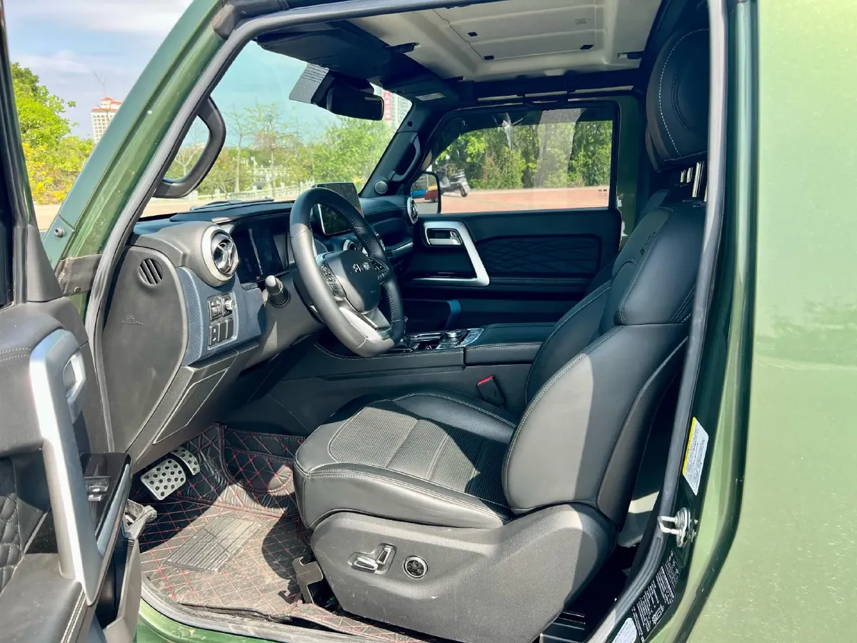 2020 Beijing BJ40 2.0T 224HP L4 8AT,autocango,china used car exporter,china ev exporter,chinese used car exporter,chinese used ev exporter