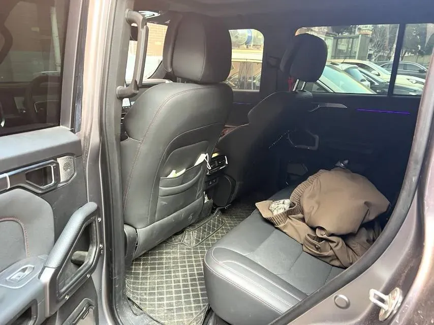 2023 Jetour Traveller 2.0T 254HP L4 7DCT,autocango,china used car exporter,china ev exporter,chinese used car exporter,chinese used ev exporter