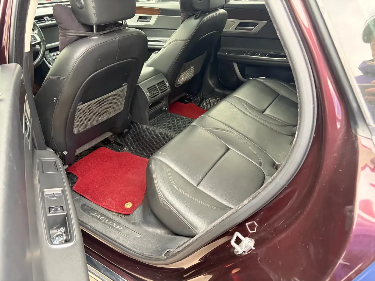 2020 Jaguar XFL 2.0T 200HP L4 8AT,autocango,china used car exporter,china ev exporter,chinese used car exporter,chinese used ev exporter