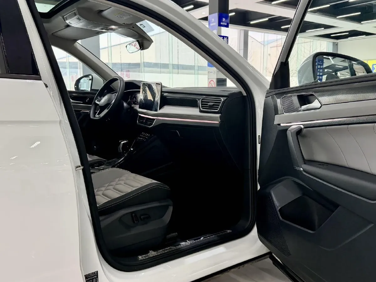 2023 Volkswagen Tayron 1.4T 150HP L4 7DCT,autocango,china used car exporter,china ev exporter,chinese used car exporter,chinese used ev exporter