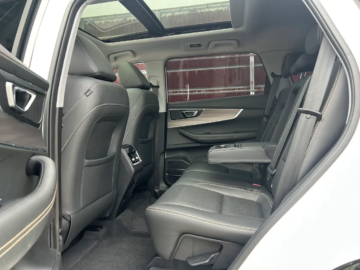 2019 Chery Tiggo 8 1.6T 197HP L4 7DCT,autocango,china used car exporter,china ev exporter,chinese used car exporter,chinese used ev exporter