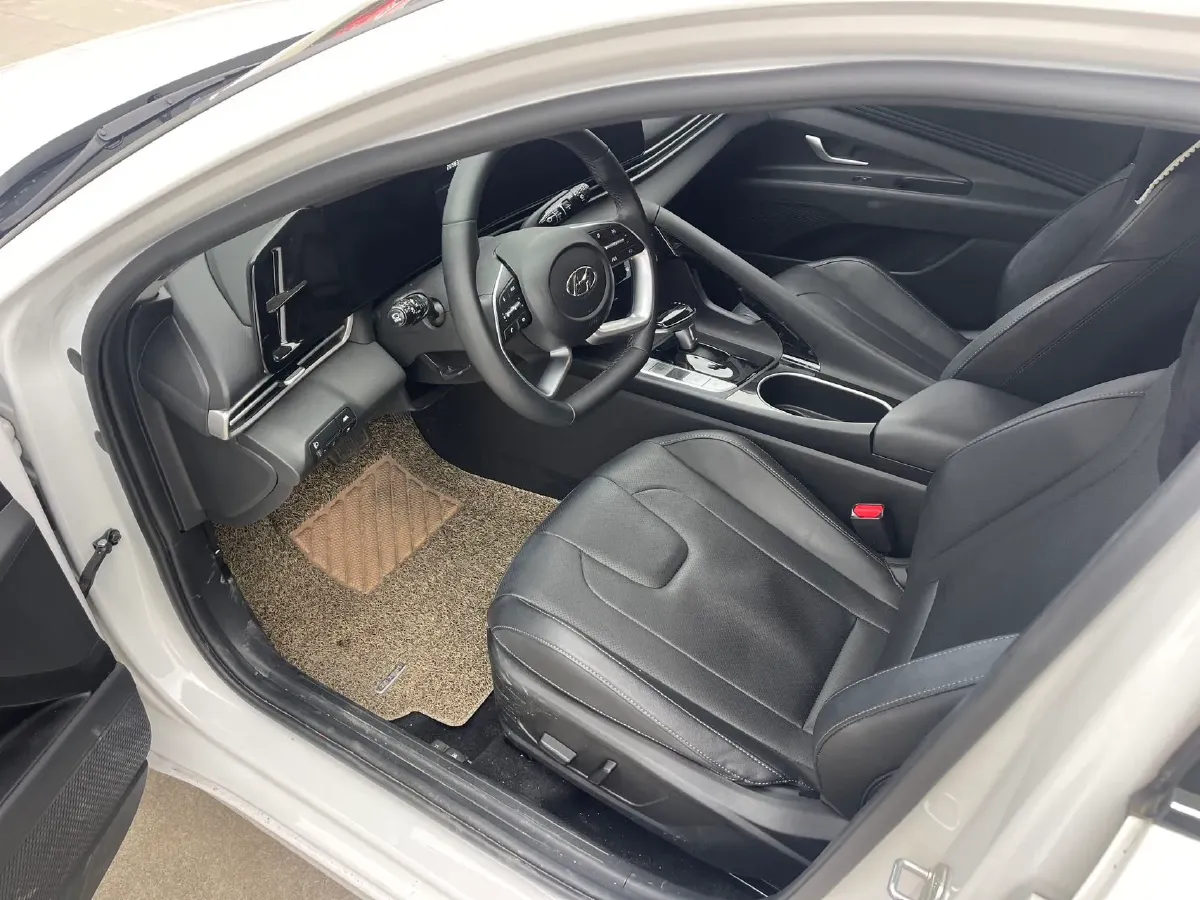 2022 Hyundai Elantra 1.5L 115HP L4 CVT,autocango,china used car exporter,china ev exporter,chinese used car exporter,chinese used ev exporter