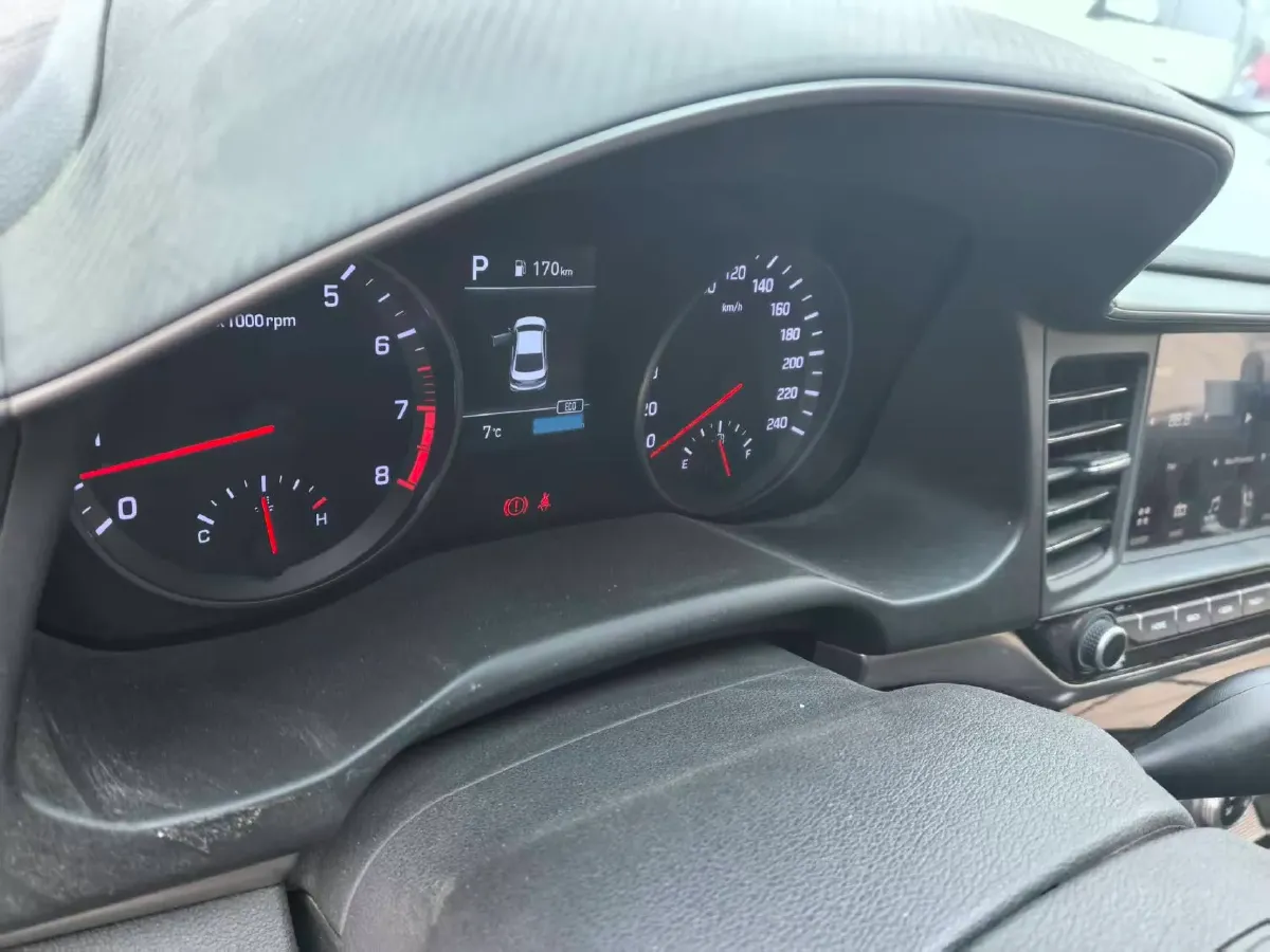 2020 Hyundai Elantra 1.5L 115HP L4 CVT,autocango,china used car exporter,china ev exporter,chinese used car exporter,chinese used ev exporter