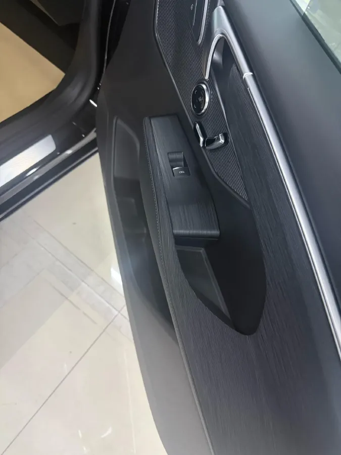 2026 Buick Larcosse 2.0T 237HP L4 9AT,autocango,china used car exporter,china ev exporter,chinese used car exporter,chinese used ev exporter