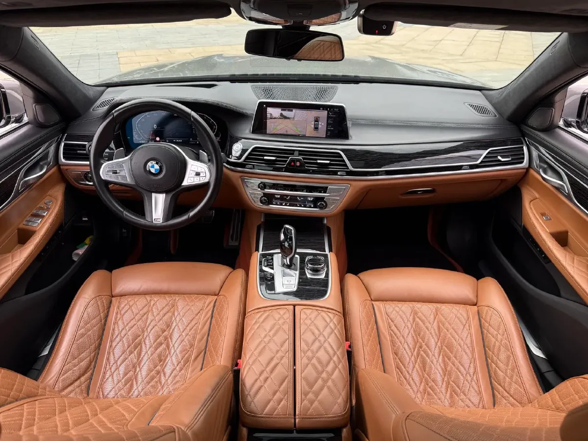 2021 BMW 7 Series 3.0T 340HP L6 8AT,autocango,china used car exporter,china ev exporter,chinese used car exporter,chinese used ev exporter
