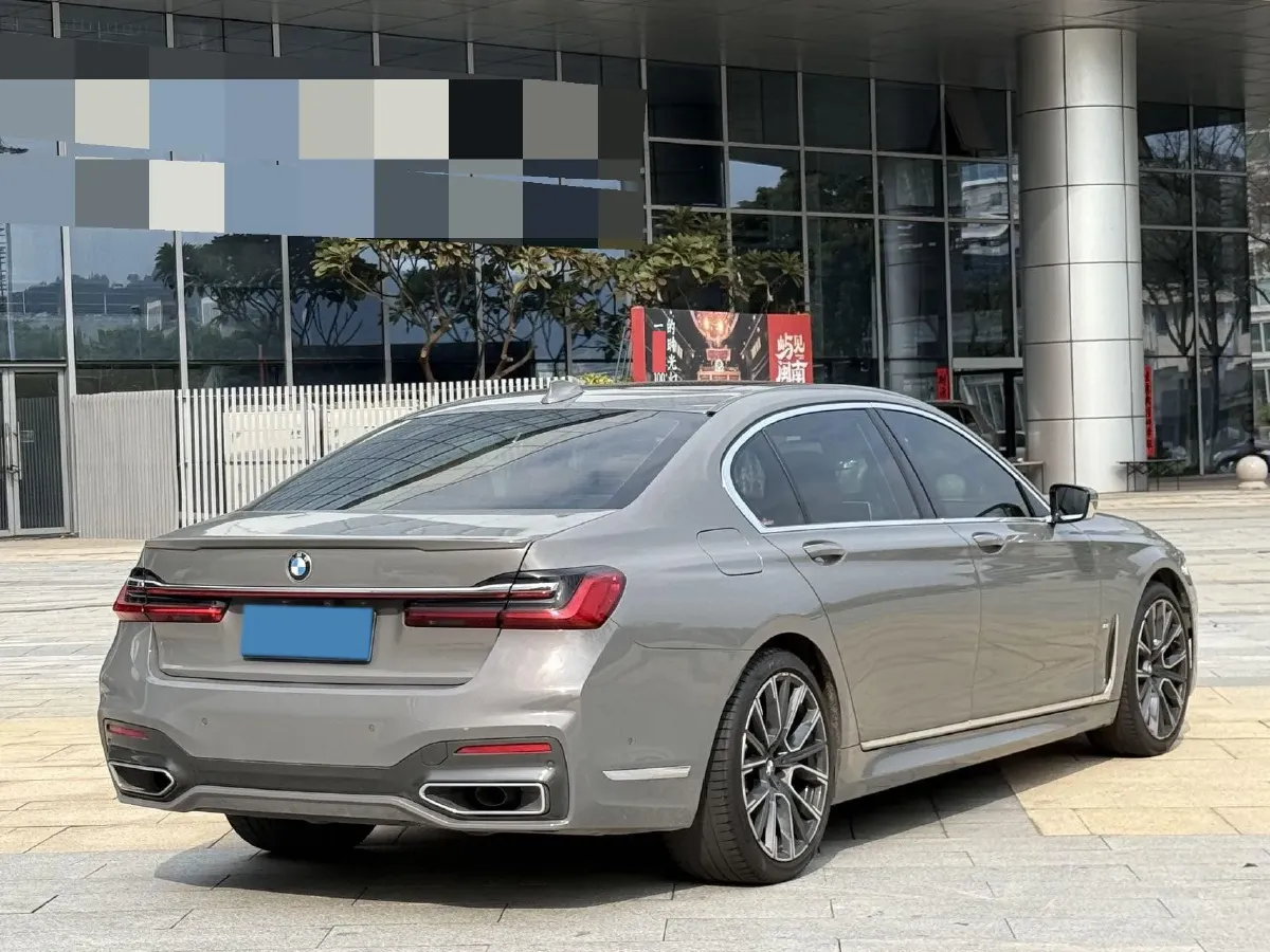 2021 BMW 7 Series 3.0T 340HP L6 8AT,autocango,china used car exporter,china ev exporter,chinese used car exporter,chinese used ev exporter