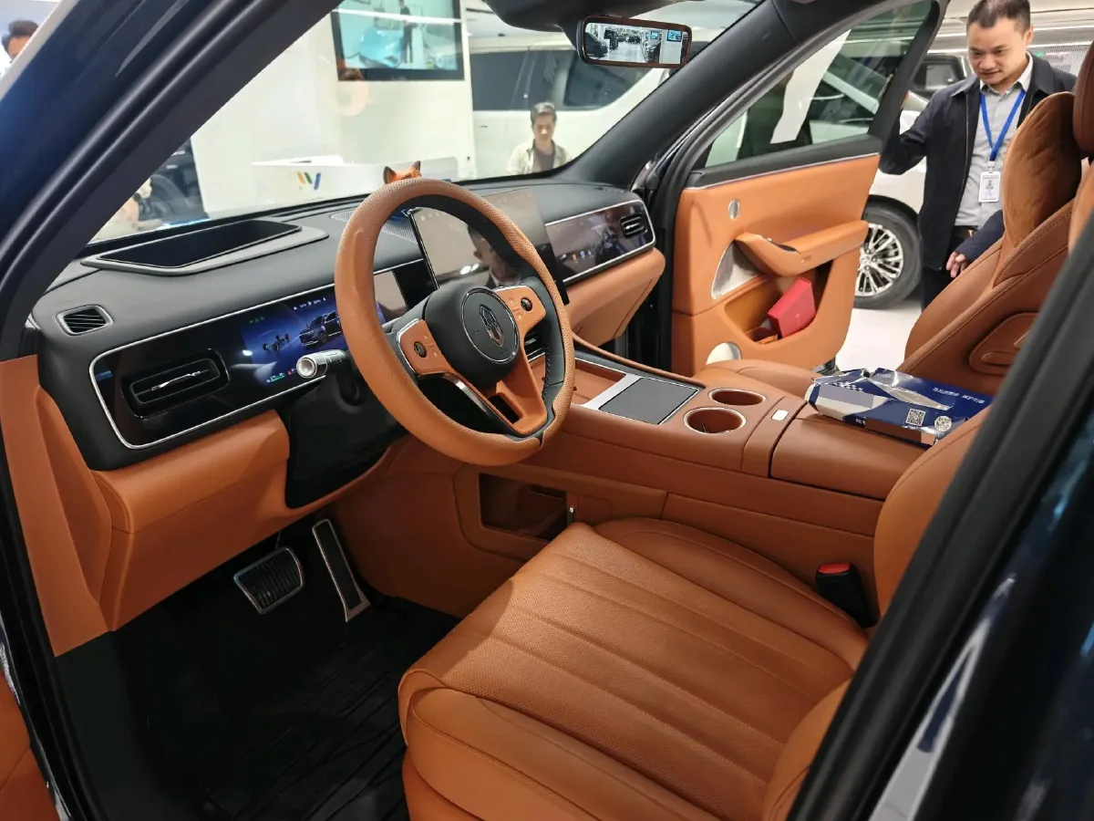 2026 AITO AITO M7 REEV 160HP REEV,autocango,china used car exporter,china ev exporter,chinese used car exporter,chinese used ev exporter