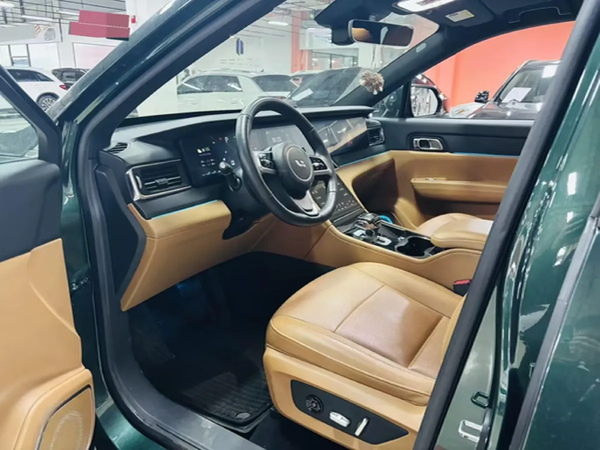 2021 Li ONE Range Extended 131HP REEV 40.5KWH,autocango,china used car exporter,china ev exporter,chinese used car exporter,chinese used ev exporter