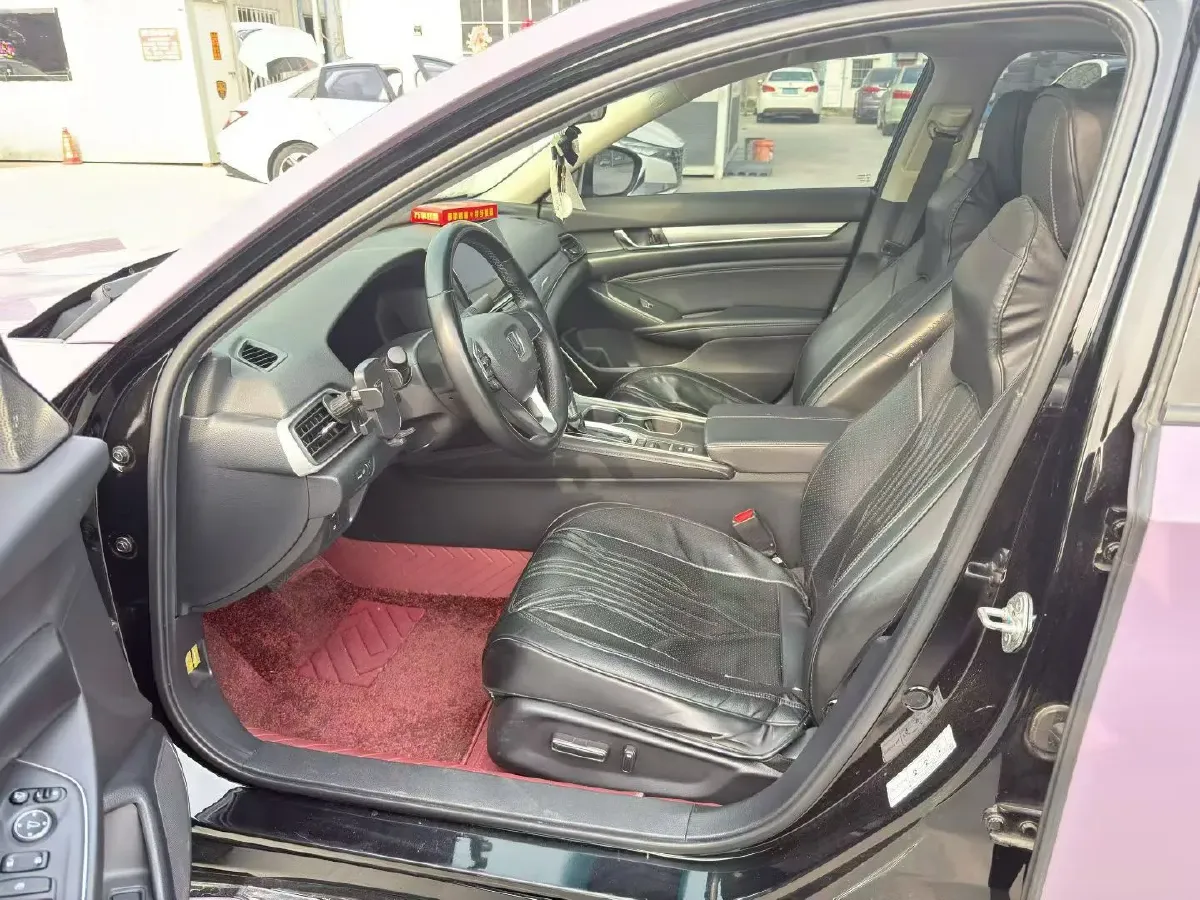 2022 Honda Accord 1.5T 194HP L4 CVT,autocango,china used car exporter,china ev exporter,chinese used car exporter,chinese used ev exporter