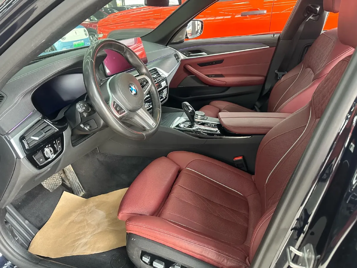 2021 BMW 5 Series 2.0T 184HP L4 8AT,autocango,china used car exporter,china ev exporter,chinese used car exporter,chinese used ev exporter