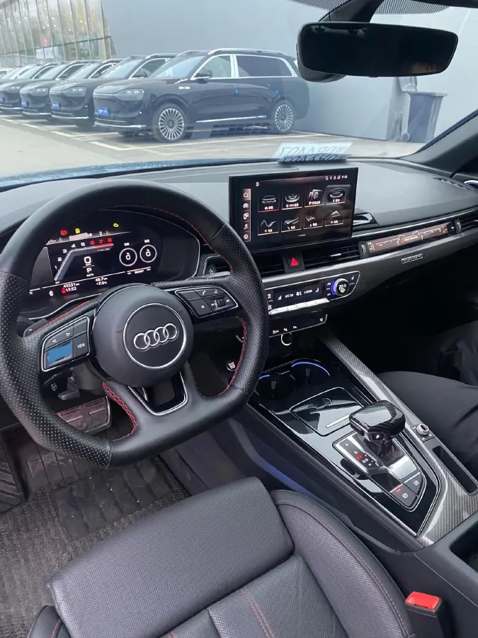 2022 Audi A4L 2.0T 190HP L4 7DCT,autocango,china used car exporter,china ev exporter,chinese used car exporter,chinese used ev exporter