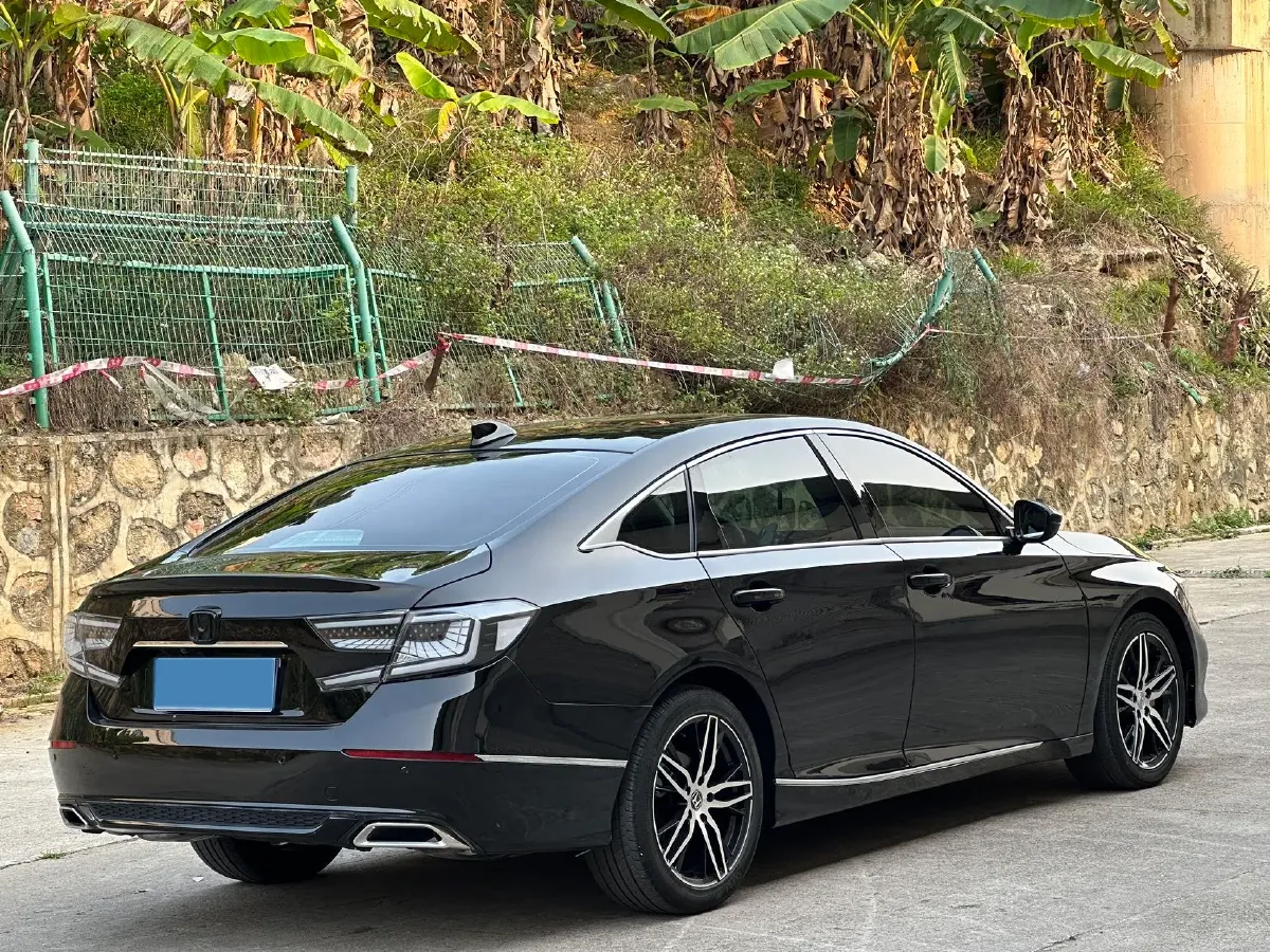 2022 Honda Accord 1.5T 194HP L4 CVT,autocango,china used car exporter,china ev exporter,chinese used car exporter,chinese used ev exporter