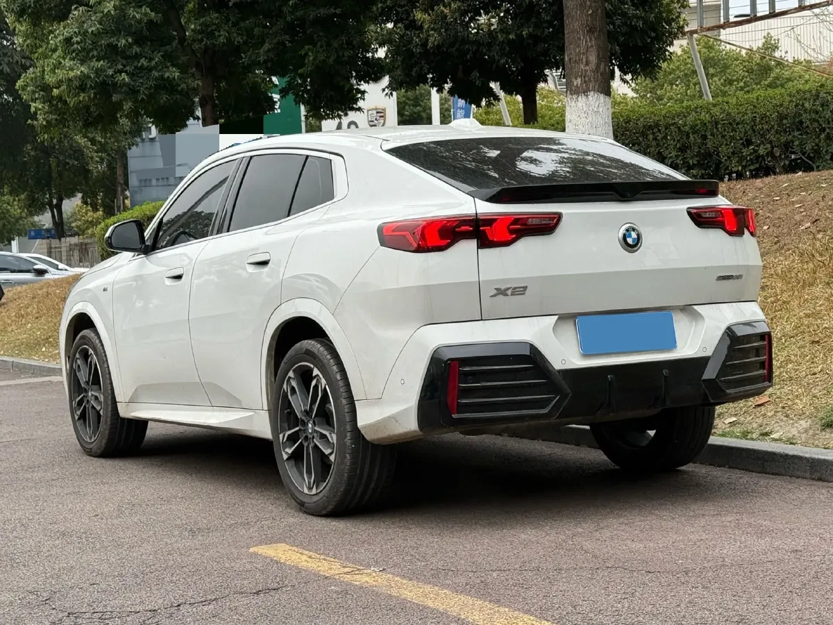 2024 BMW X2 2.0T 204HP L4 7DCT,autocango,china used car exporter,china ev exporter,chinese used car exporter,chinese used ev exporter