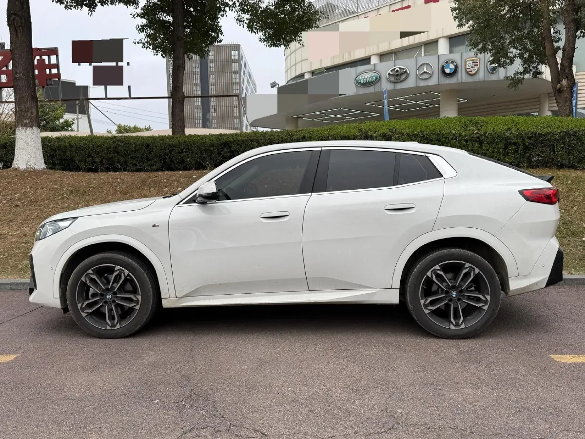 2024 BMW X2 2.0T 204HP L4 7DCT,autocango,china used car exporter,china ev exporter,chinese used car exporter,chinese used ev exporter
