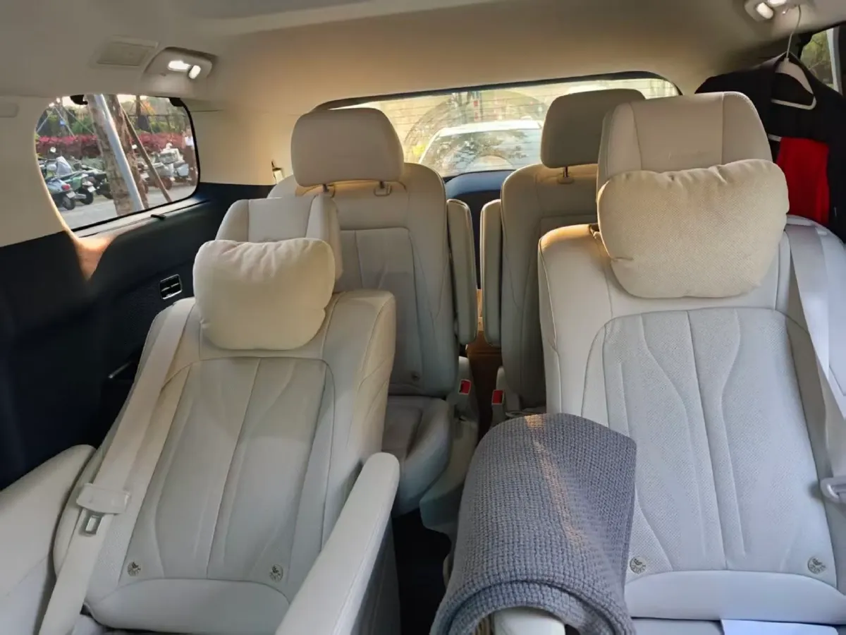 2024 Buick GL8 1.5T 180HP L4 2DHT PHEV 24.4KWH,autocango,china used car exporter,china ev exporter,chinese used car exporter,chinese used ev exporter