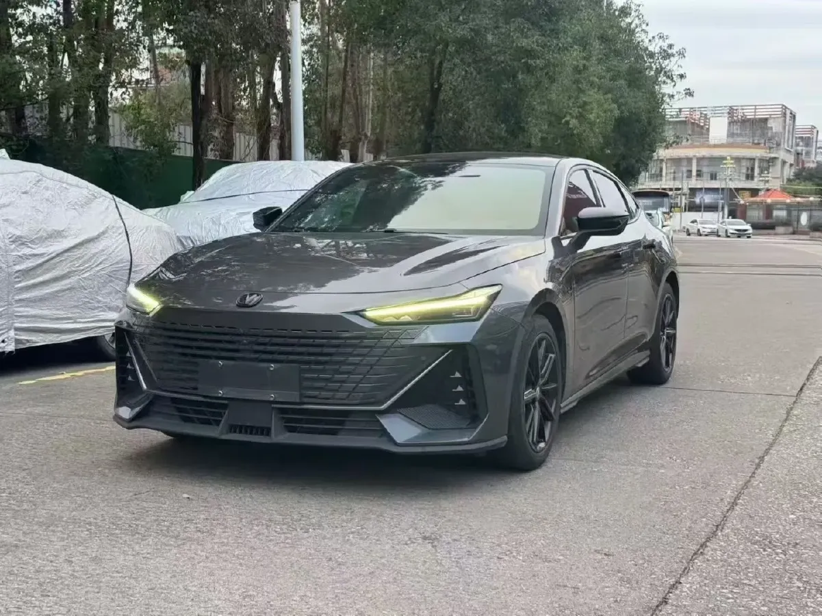 2022 ChangAn UNI-V 1.5T 188HP L4 7DCT,autocango,china used car exporter,china ev exporter,chinese used car exporter,chinese used ev exporter