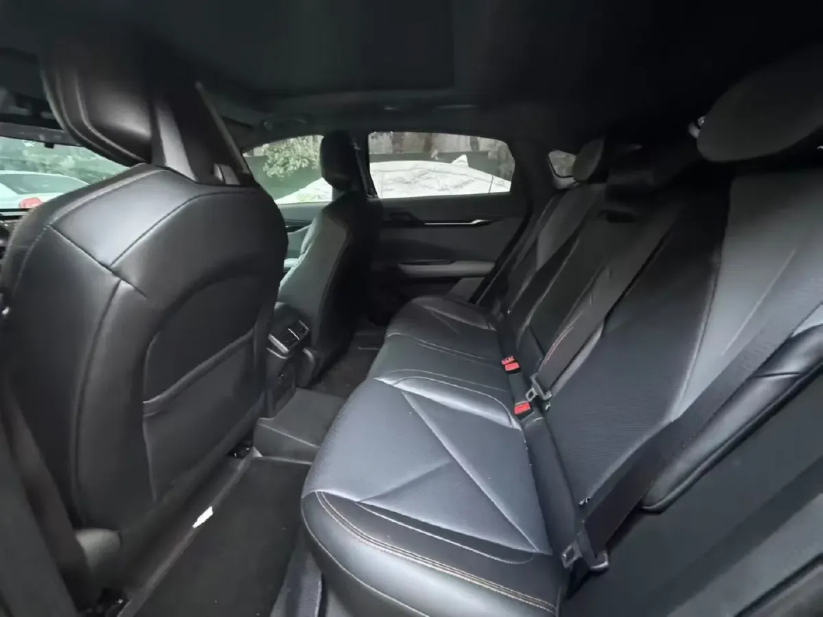 2022 ChangAn UNI-V 1.5T 188HP L4 7DCT,autocango,china used car exporter,china ev exporter,chinese used car exporter,chinese used ev exporter