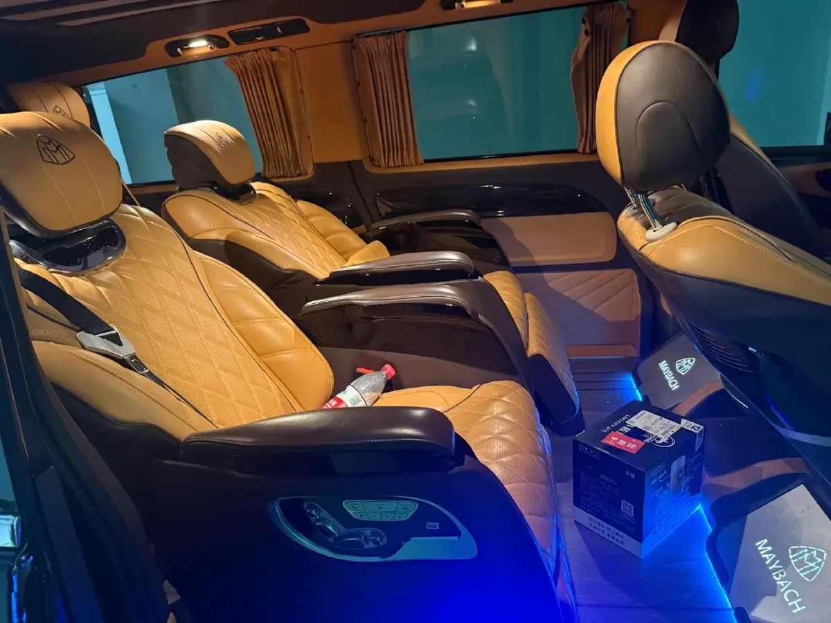 2021 Mercedes-Benz Vito 2.0T 211HP L4 9AT,autocango,china used car exporter,china ev exporter,chinese used car exporter,chinese used ev exporter