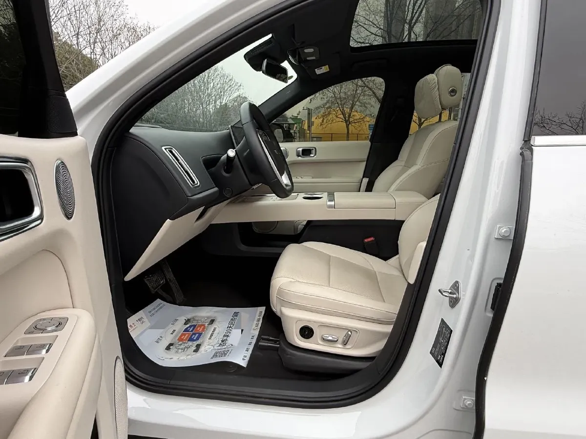 2024 Li L6 Range Extended 154HP L4 REEV 36.8KWH,autocango,china used car exporter,china ev exporter,chinese used car exporter,chinese used ev exporter