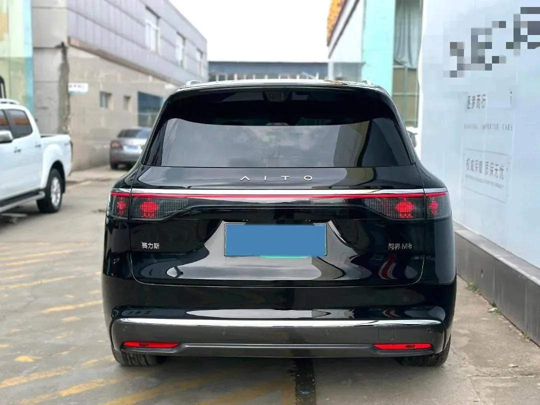 2025 AITO AITO M8 REEV 160HP REEV 53.4KWH,autocango,china used car exporter,china ev exporter,chinese used car exporter,chinese used ev exporter