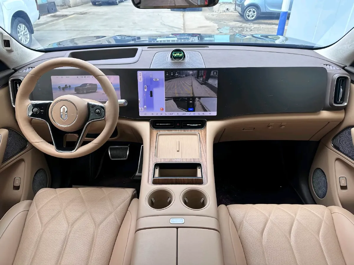 2025 AITO AITO M8 REEV 160HP REEV 53.4KWH,autocango,china used car exporter,china ev exporter,chinese used car exporter,chinese used ev exporter