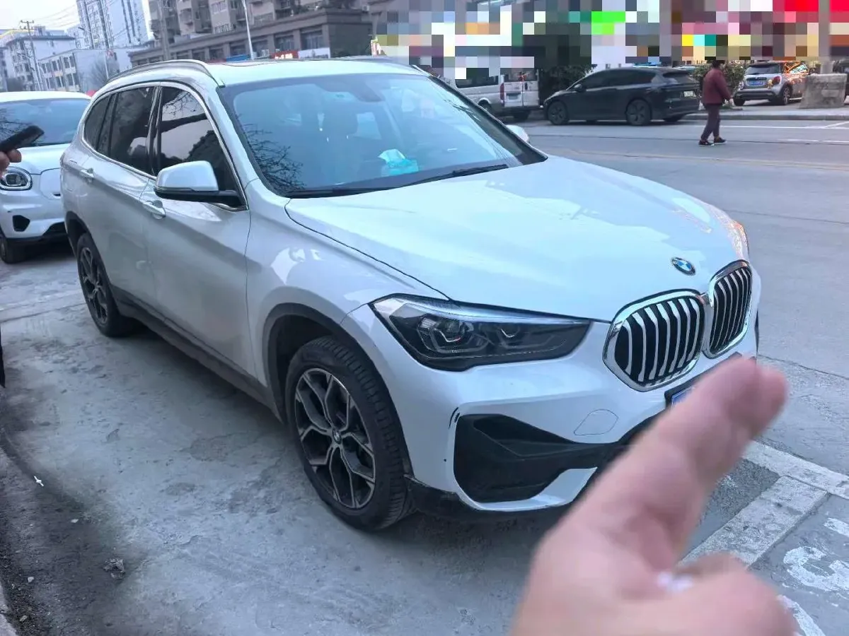 2022 BMW X1 2.0T 192HP L4 7DCT,autocango,china used car exporter,china ev exporter,chinese used car exporter,chinese used ev exporter