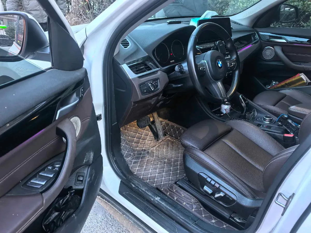 2022 BMW X1 2.0T 192HP L4 7DCT,autocango,china used car exporter,china ev exporter,chinese used car exporter,chinese used ev exporter