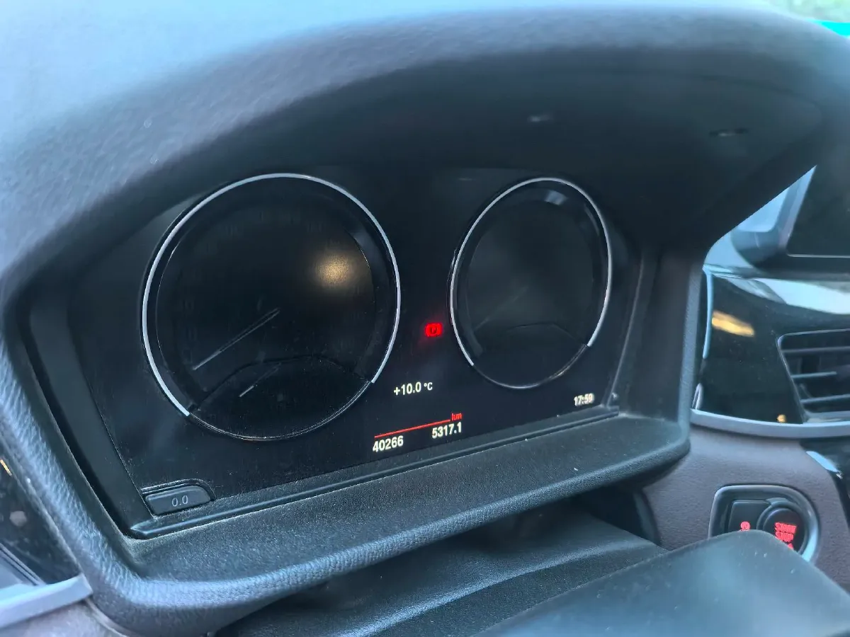 2022 BMW X1 2.0T 192HP L4 7DCT,autocango,china used car exporter,china ev exporter,chinese used car exporter,chinese used ev exporter