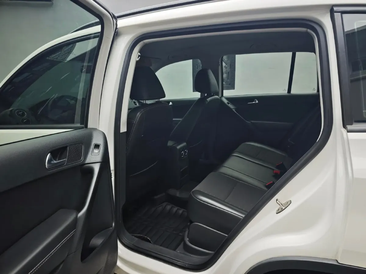 2017 MAXUS T60 2.0T 224HP L4 6AT,autocango,china used car exporter,china ev exporter,chinese used car exporter,chinese used ev exporter