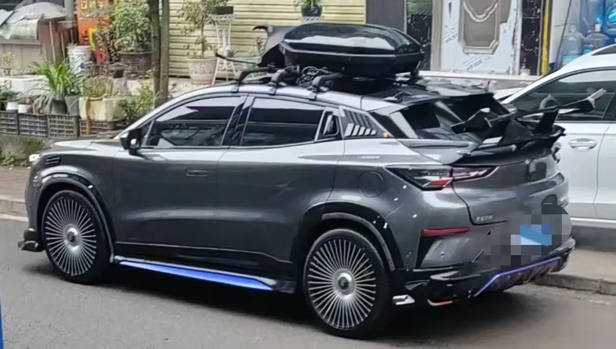 2022 ChangAn UNI-T 2.0T 233HP L4 8AT,autocango,china used car exporter,china ev exporter,chinese used car exporter,chinese used ev exporter