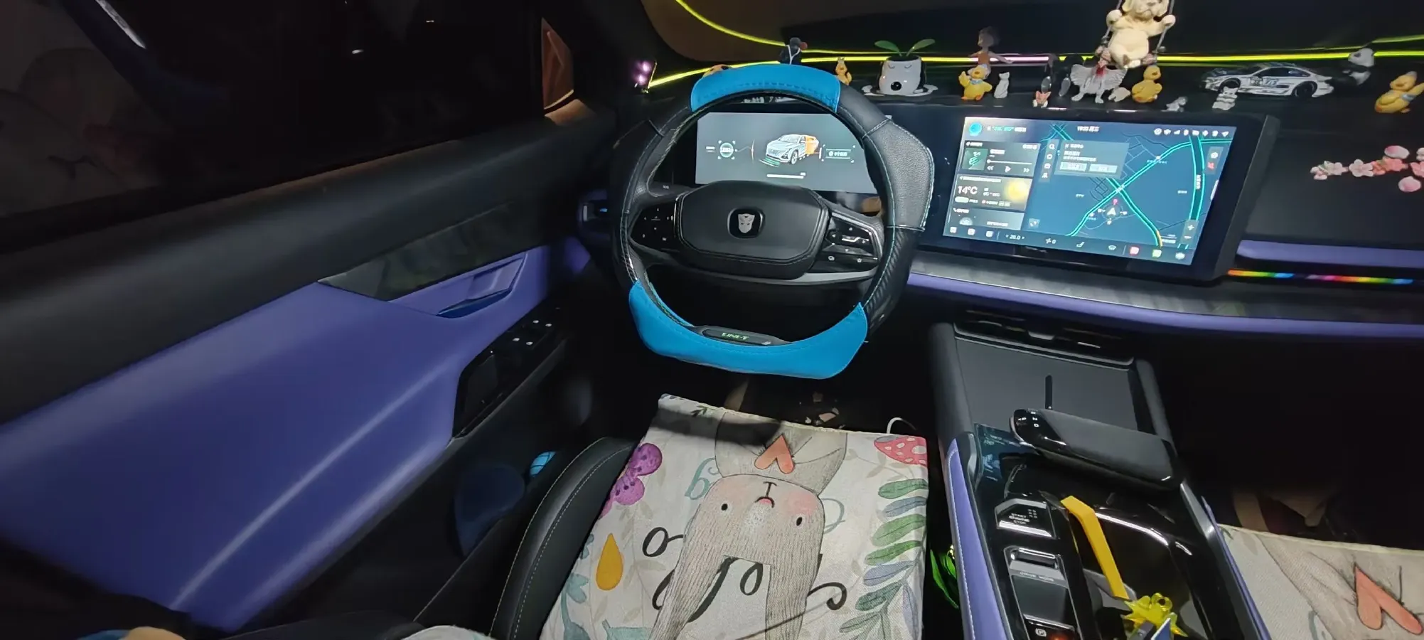 2022 ChangAn UNI-T 2.0T 233HP L4 8AT,autocango,china used car exporter,china ev exporter,chinese used car exporter,chinese used ev exporter