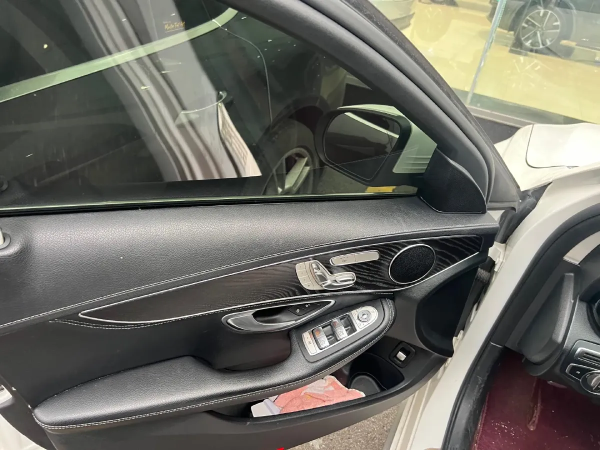 2020 Mercedes-Benz C Class 1.5T 184HP L4 9AT,autocango,china used car exporter,china ev exporter,chinese used car exporter,chinese used ev exporter