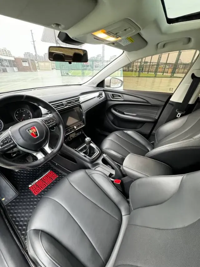 2019 Roewe i5 1.5L 120HP L4 5MT,autocango,china used car exporter,china ev exporter,chinese used car exporter,chinese used ev exporter