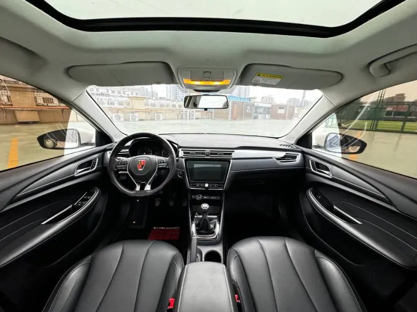 2019 Roewe i5 1.5L 120HP L4 5MT,autocango,china used car exporter,china ev exporter,chinese used car exporter,chinese used ev exporter