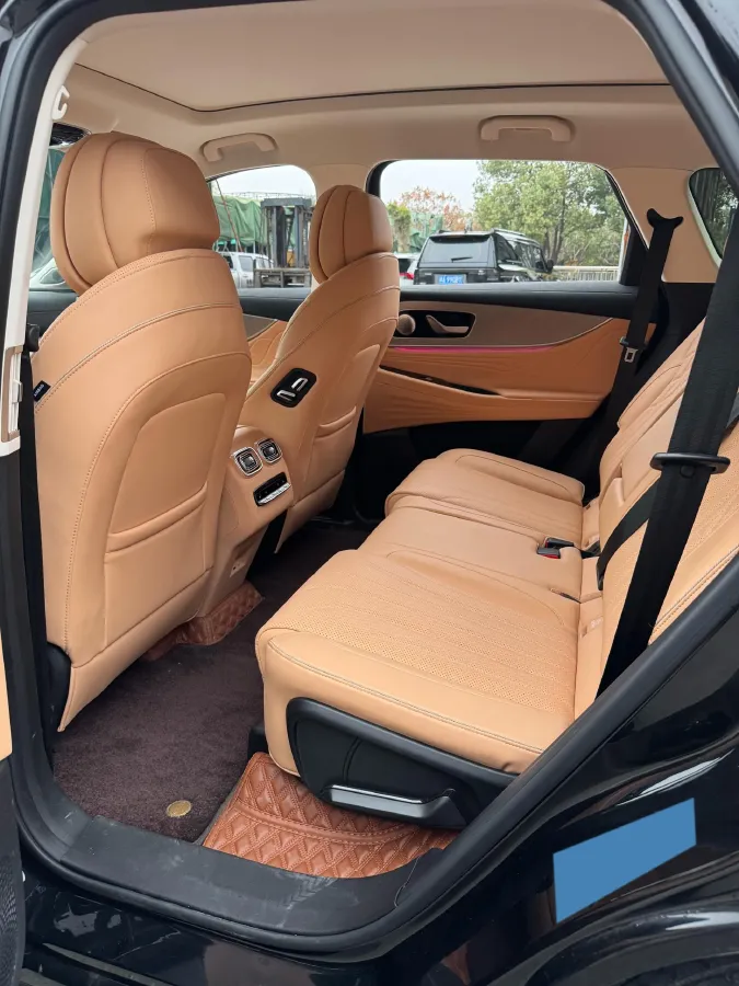 2023 Chery Tiggo 9 2.0T 261HP L4 8AT,autocango,china used car exporter,china ev exporter,chinese used car exporter,chinese used ev exporter