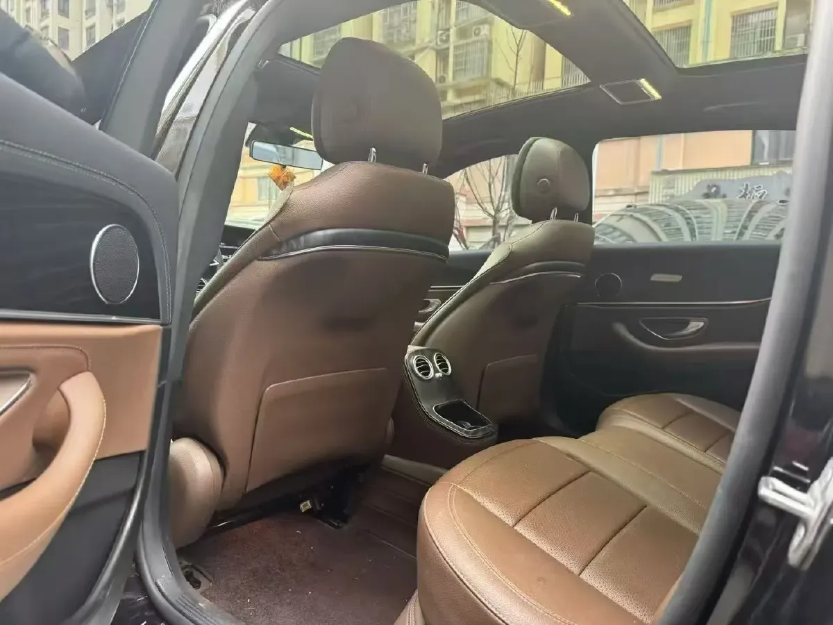 2021 Mercedes-Benz E Class 2.0T 197HP L4 9AT,autocango,china used car exporter,china ev exporter,chinese used car exporter,chinese used ev exporter