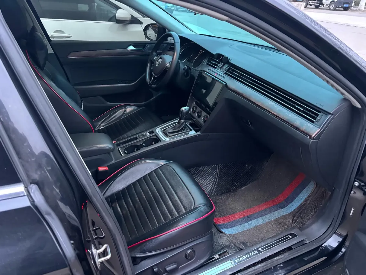 2019 Citroen C6 1.6T 170HP L4 6AT,autocango,china used car exporter,china ev exporter,chinese used car exporter,chinese used ev exporter