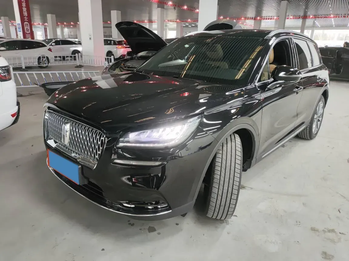 2022 Lincoln Corsair 2.0T 245HP L4 8AT,autocango,china used car exporter,china ev exporter,chinese used car exporter,chinese used ev exporter