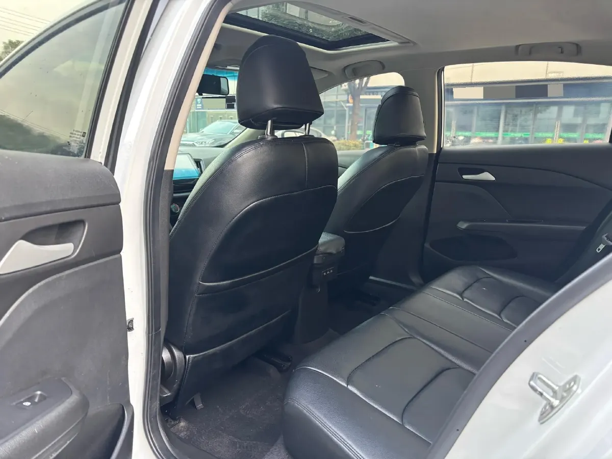 2019 Chevrolet Cavalier 1.5L 113HP L4 6AT,autocango,china used car exporter,china ev exporter,chinese used car exporter,chinese used ev exporter