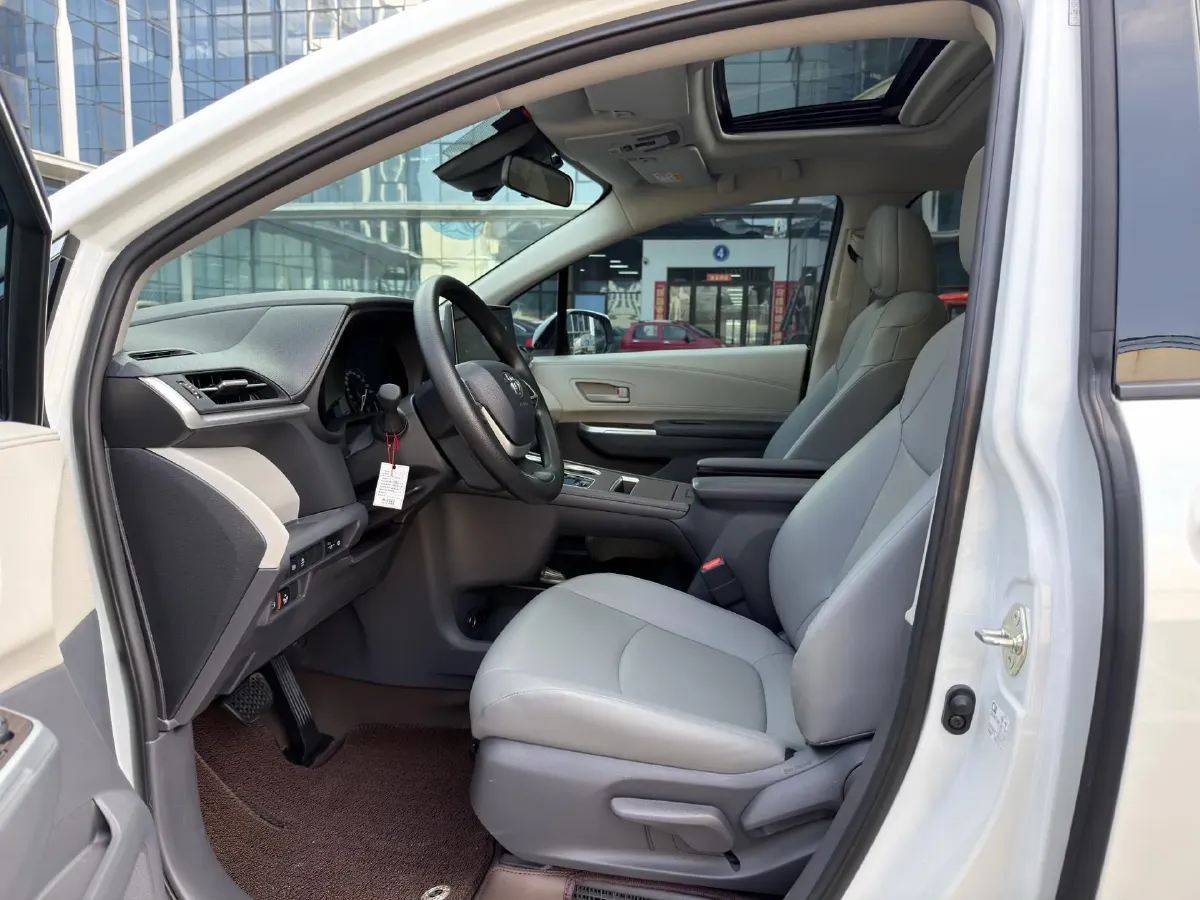 2024 Toyota Granvia 2.5L 189HP L4 E-CVT Hybrid,autocango,china used car exporter,china ev exporter,chinese used car exporter,chinese used ev exporter