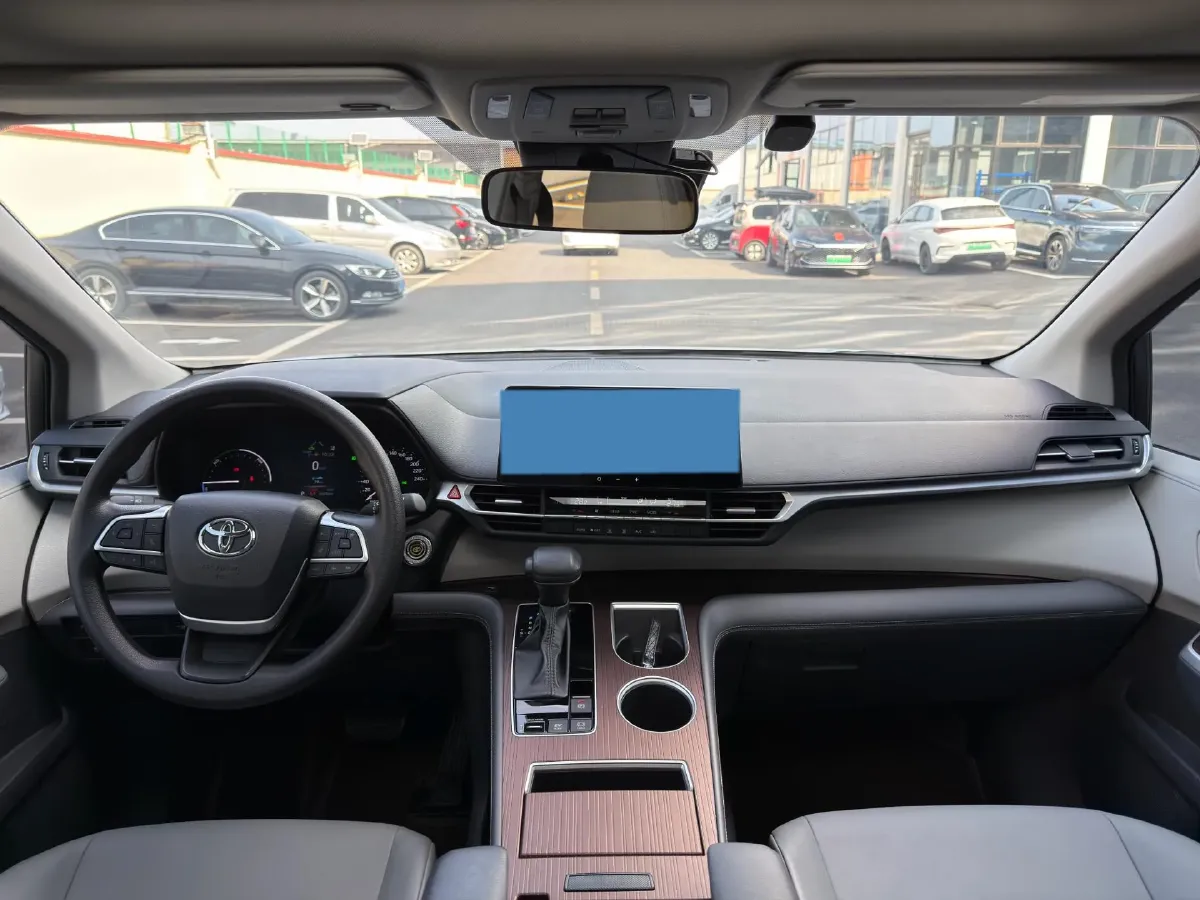 2024 Toyota Granvia 2.5L 189HP L4 E-CVT Hybrid,autocango,china used car exporter,china ev exporter,chinese used car exporter,chinese used ev exporter