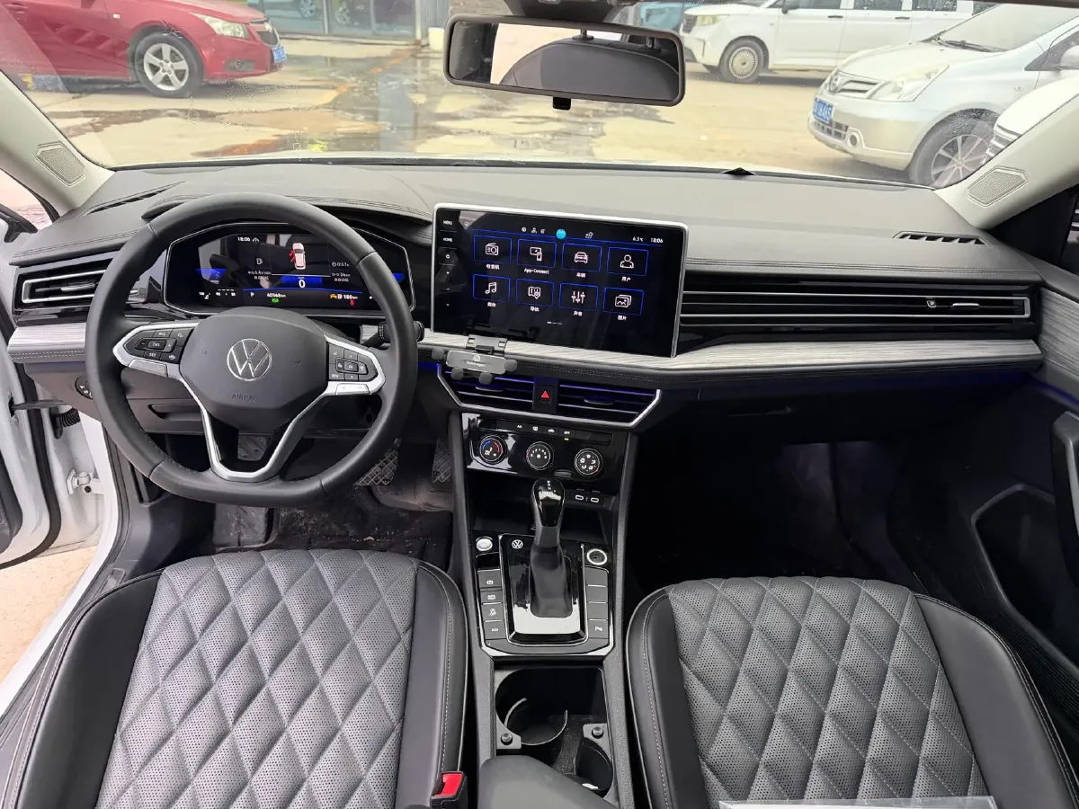 2023 Volkswagen Sagitar 1.5T 160HP L4 7DCT,autocango,china used car exporter,china ev exporter,chinese used car exporter,chinese used ev exporter